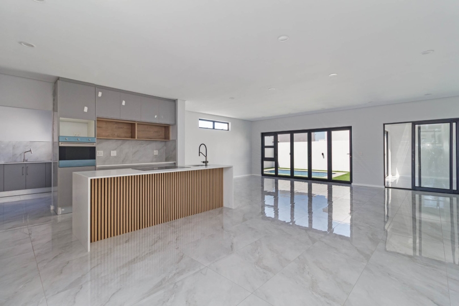 4 Bedroom Property for Sale in Sandown Western Cape